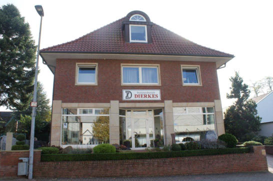 Dierkes-Grabmale-Kuestermeyer-Strasse-19-49393-Lohne